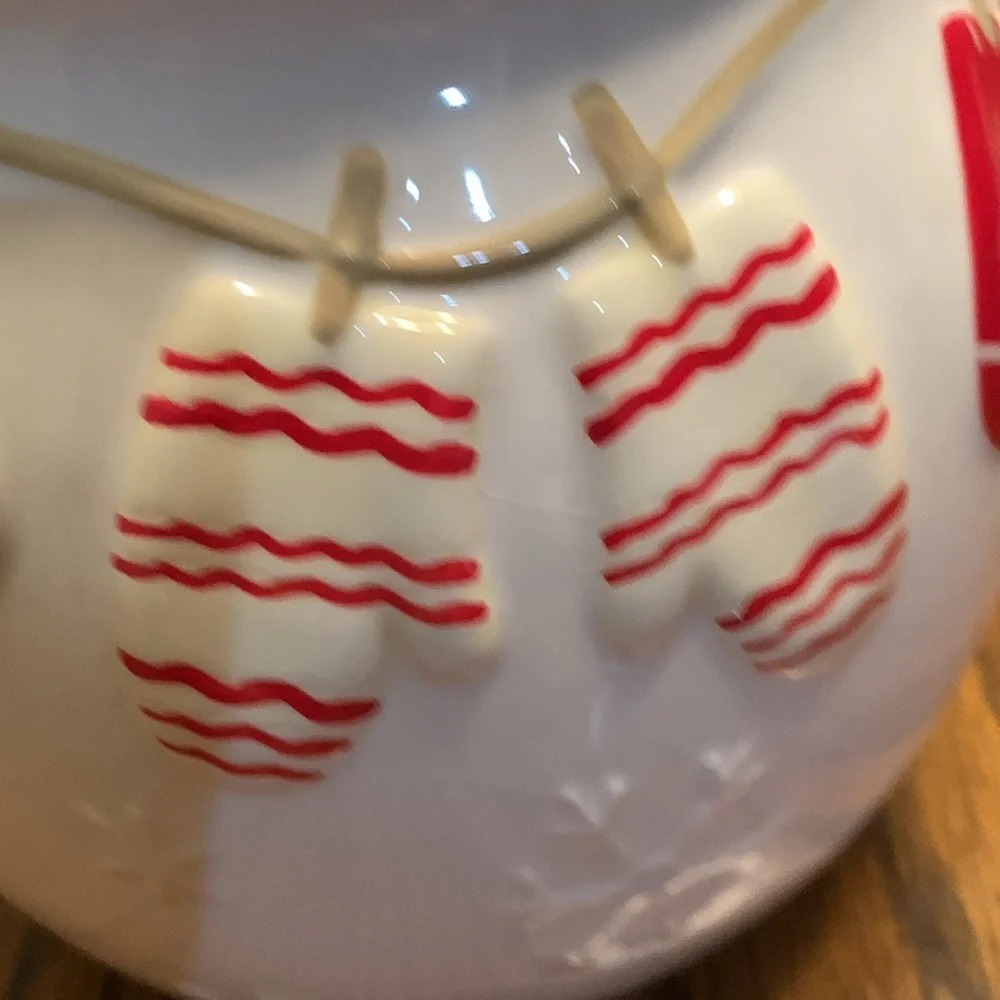 Hallmark 90's Mittens Cookie Jar. Vintage